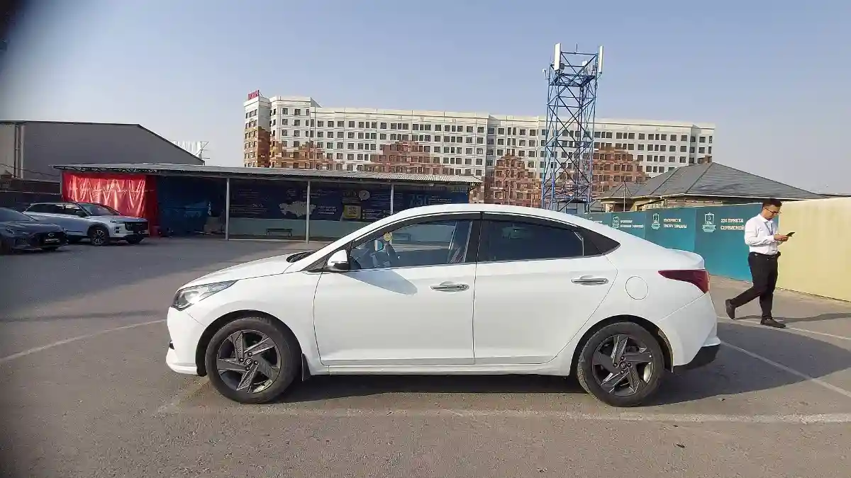 Hyundai Accent 2021 года за 8 500 000 тг. в Шымкент