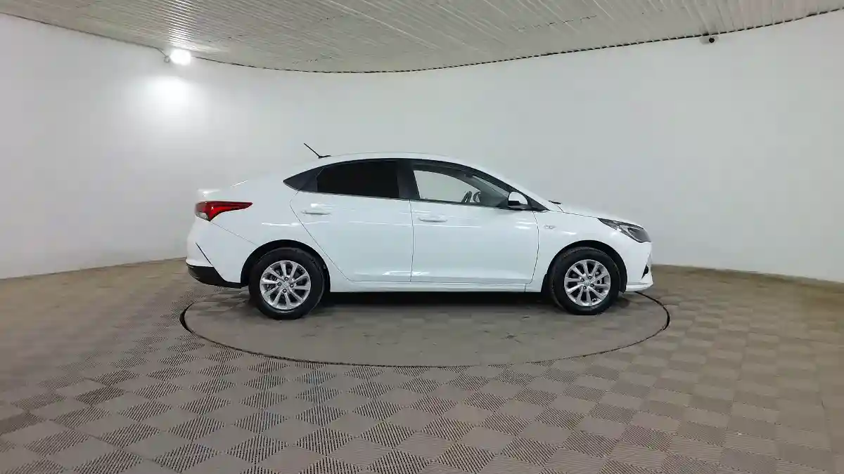 Hyundai Accent 2021 года за 7 250 000 тг. в Шымкент