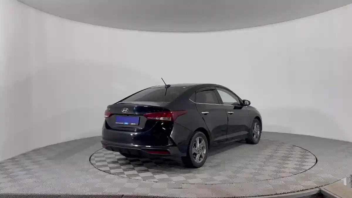 Hyundai Accent 2021 года за 7 990 000 тг. в Караганда