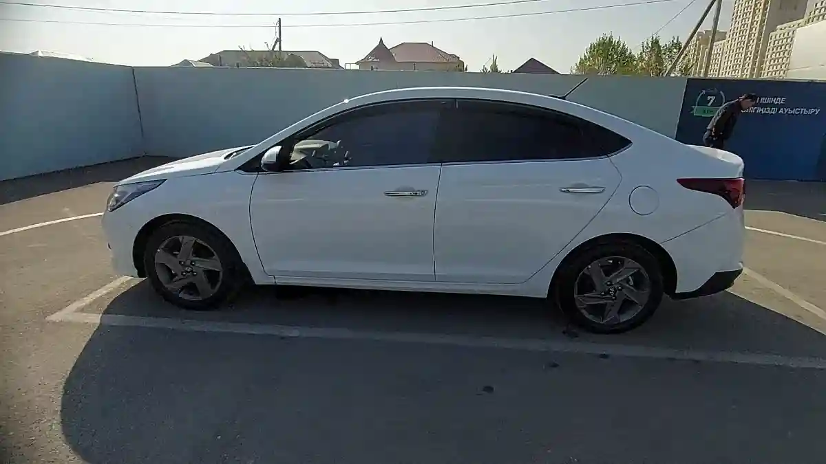 Hyundai Accent 2021 года за 9 000 000 тг. в Шымкент