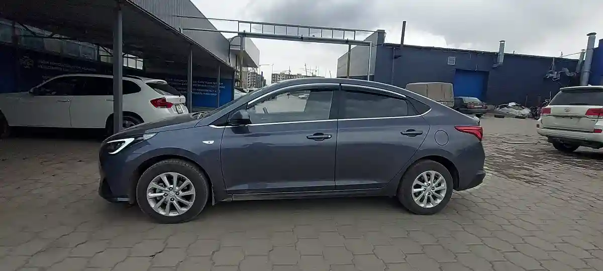 Hyundai Accent 2021 года за 10 500 000 тг. в Караганда