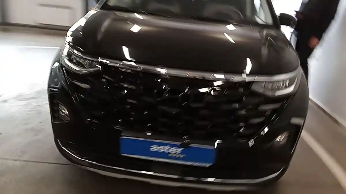 Hyundai Custin 2024 года за 16 000 000 тг. в Астана