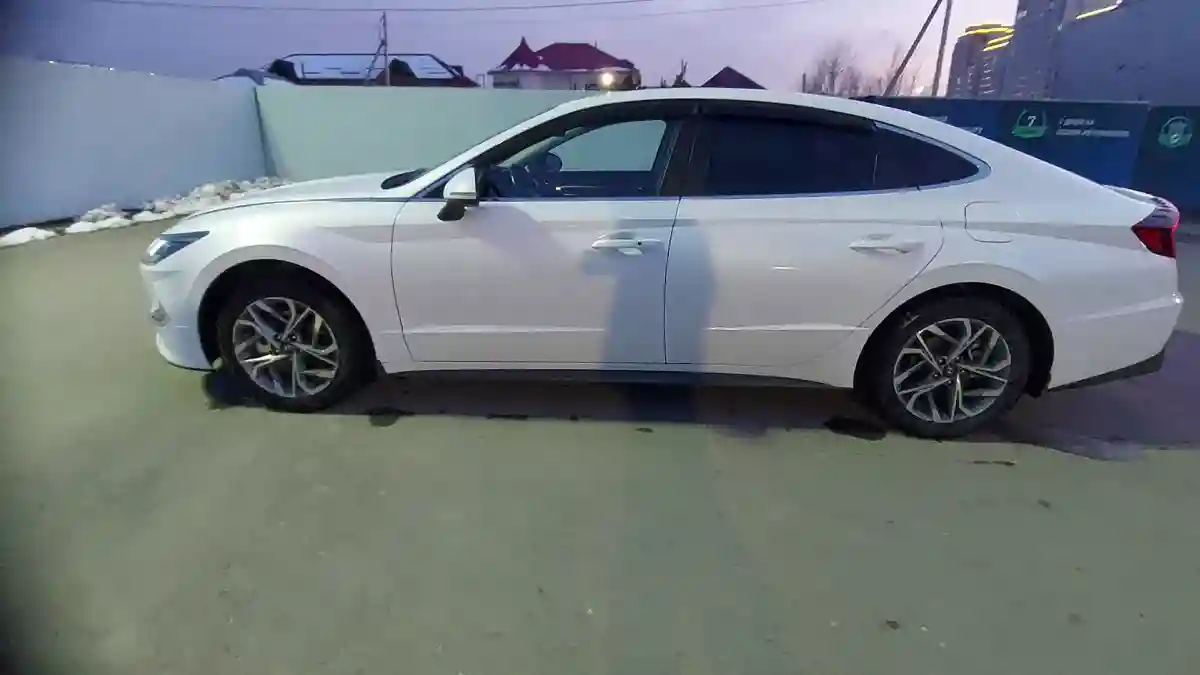 Hyundai Sonata 2021 года за 12 000 000 тг. в Шымкент