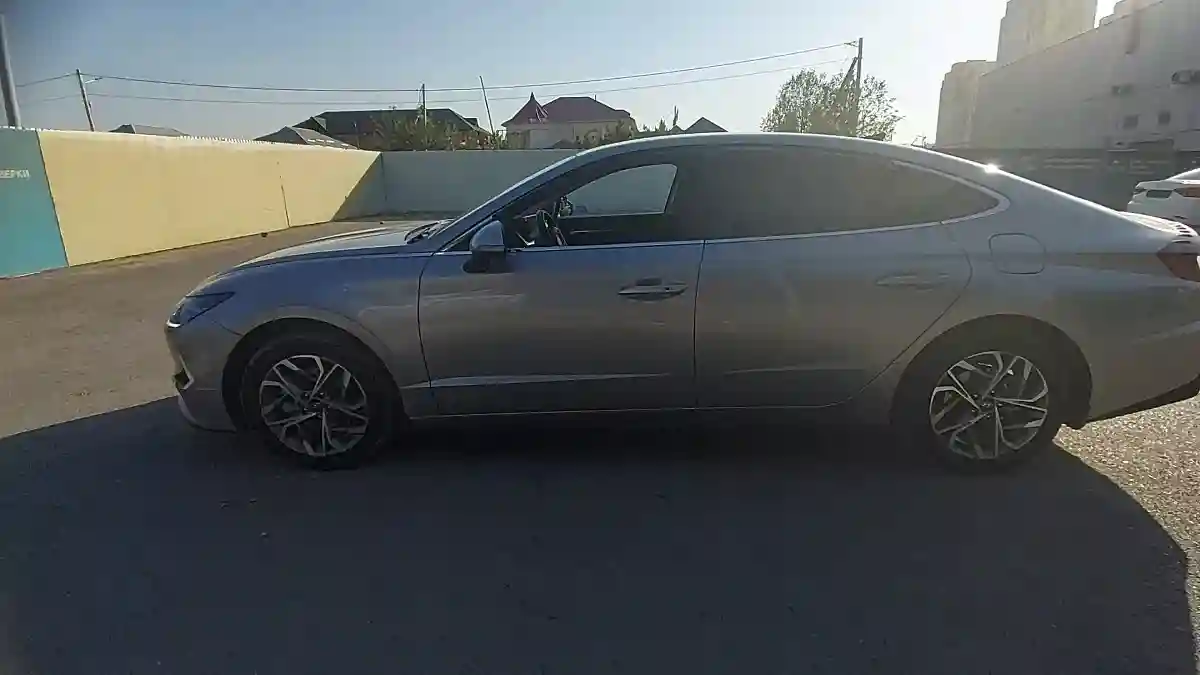 Hyundai Sonata 2021 года за 12 500 000 тг. в Шымкент