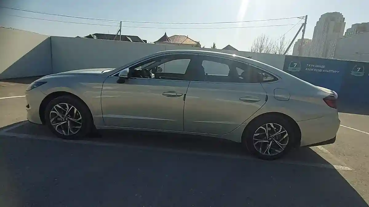 Hyundai Sonata 2022 года за 11 200 000 тг. в Шымкент