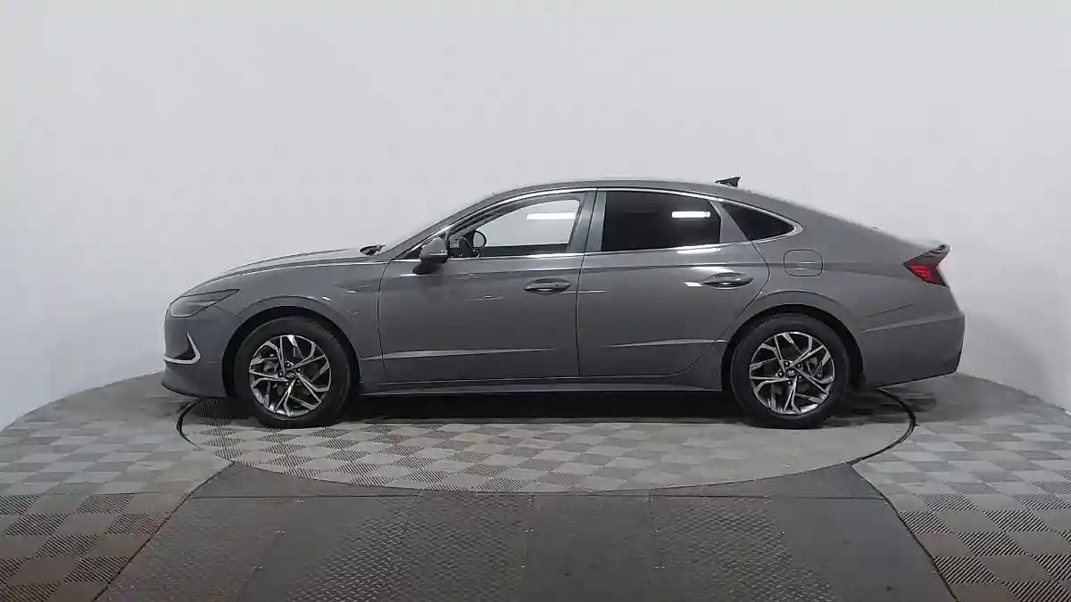 Hyundai Sonata 2022 года за 11 400 000 тг. в Астана