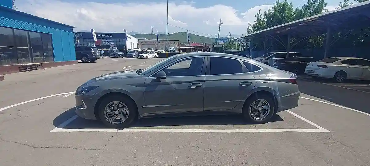 Hyundai Sonata 2022 года за 11 000 000 тг. в Алматы