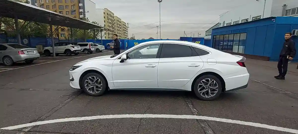 Hyundai Sonata 2022 года за 12 000 000 тг. в Алматы