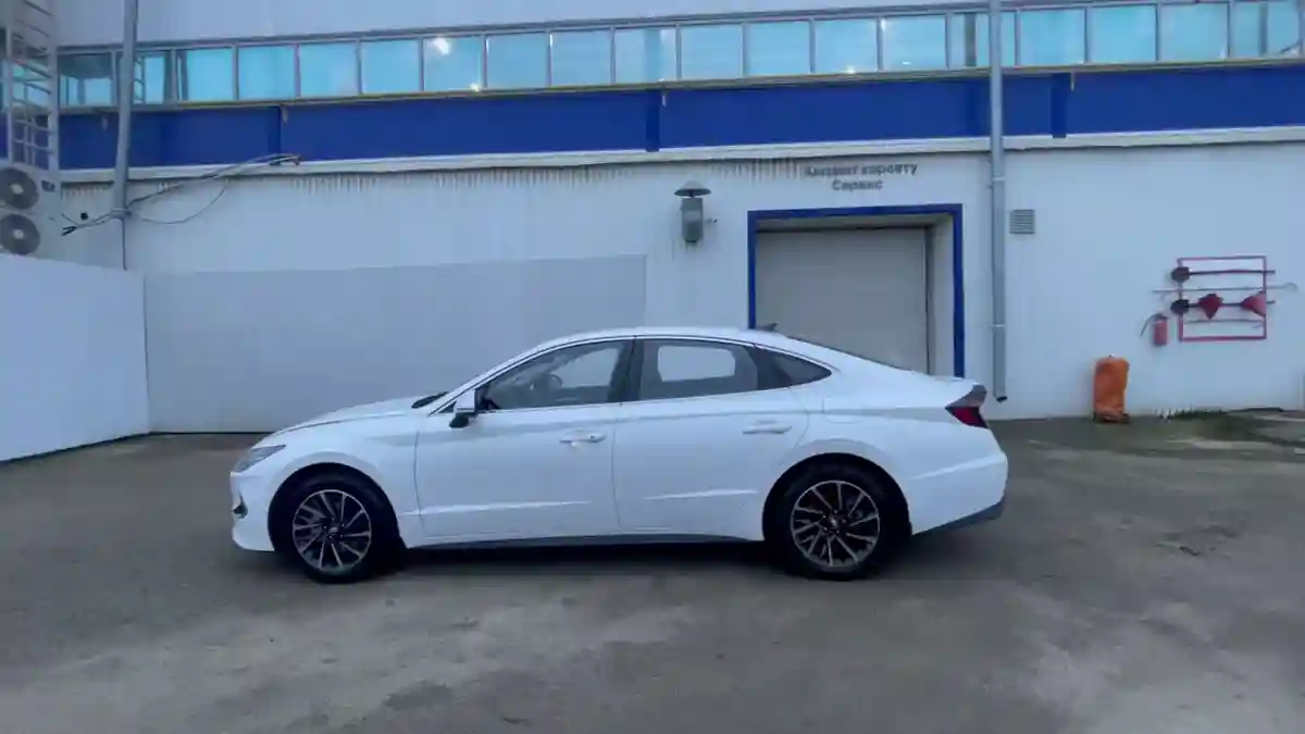 Hyundai Sonata 2022 года за 11 590 000 тг. в Уральск