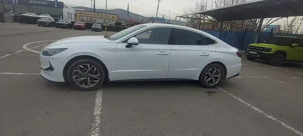 Hyundai Sonata 2023 года за 11 000 000 тг. в Алматы