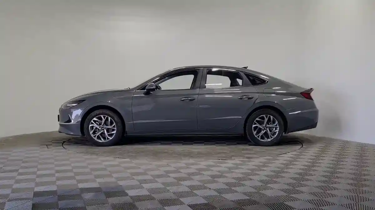 Hyundai Sonata 2023 года за 11 850 000 тг. в Алматы