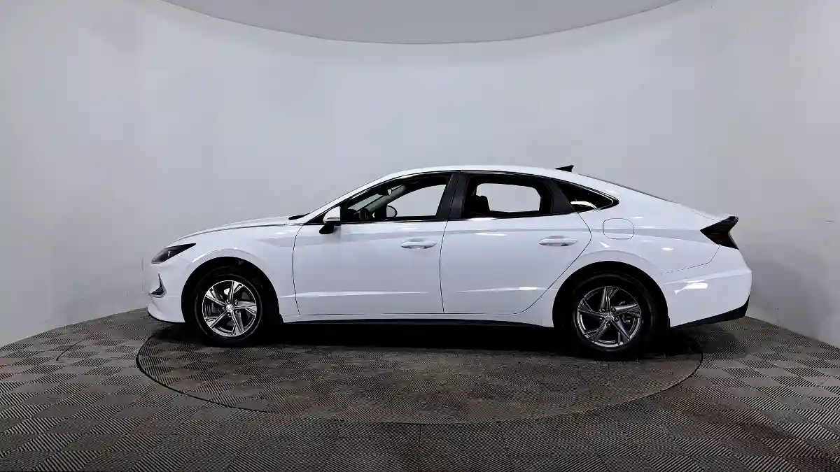 Hyundai Sonata 2023 года за 10 990 000 тг. в Астана
