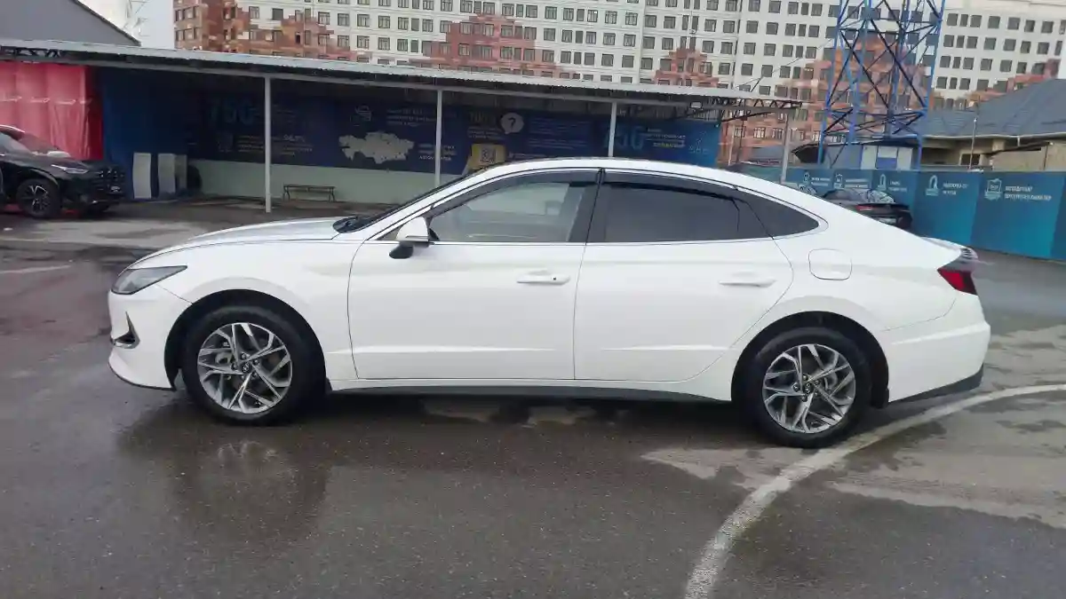 Hyundai Sonata 2023 года за 9 750 000 тг. в Шымкент