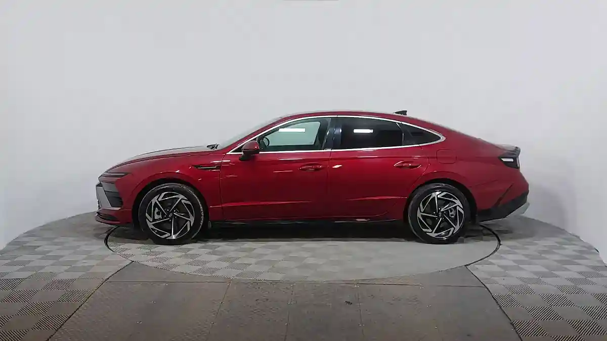 Hyundai Sonata 2023 года за 14 590 000 тг. в Астана