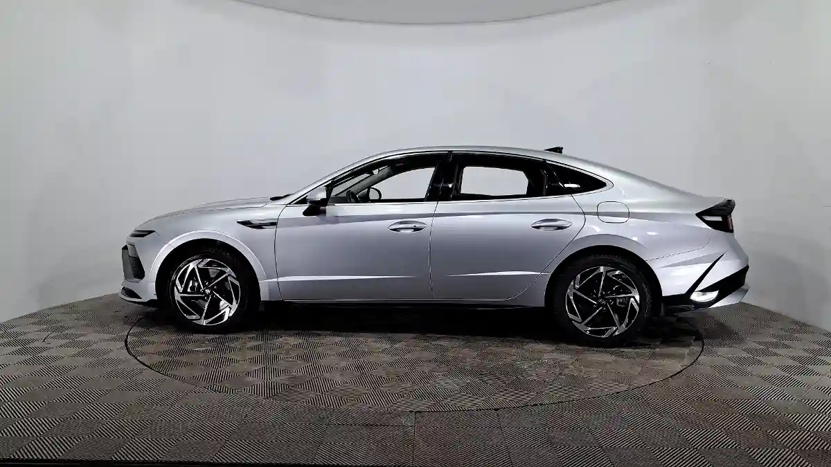 Hyundai Sonata 2025 года за 15 640 000 тг. в Астана