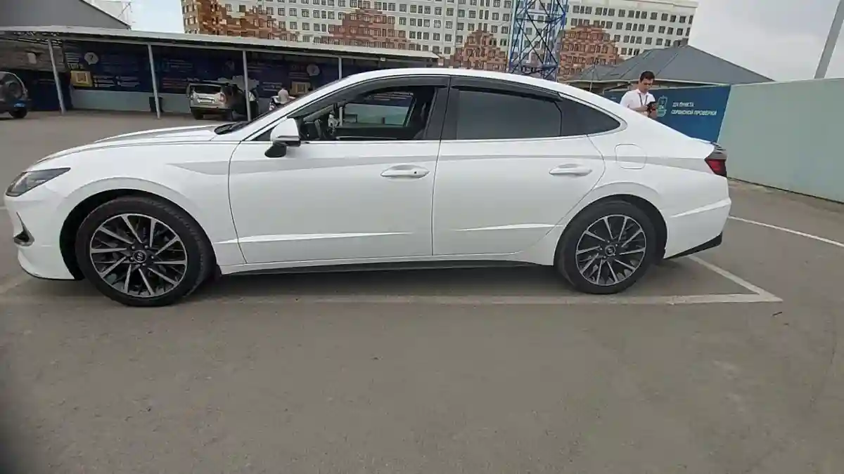 Hyundai Sonata 2020 года за 13 000 000 тг. в Шымкент