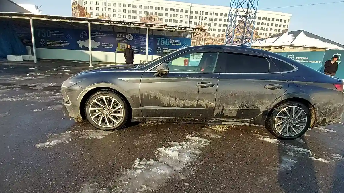Hyundai Sonata 2020 года за 13 000 000 тг. в Шымкент