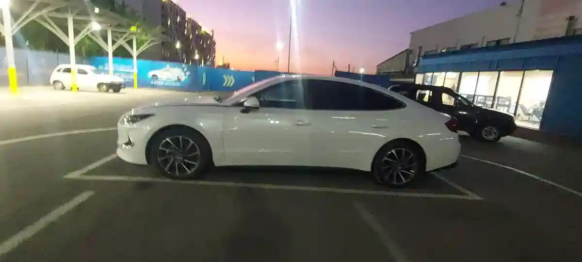 Hyundai Sonata 2021 года за 12 000 000 тг. в Алматы
