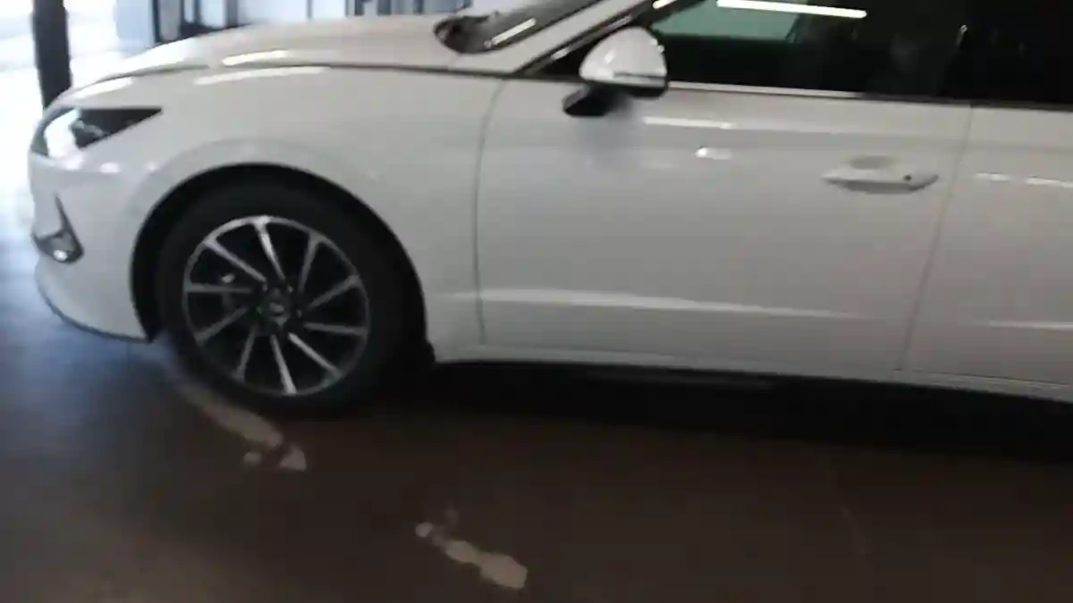 Hyundai Sonata 2021 года за 13 000 000 тг. в Астана