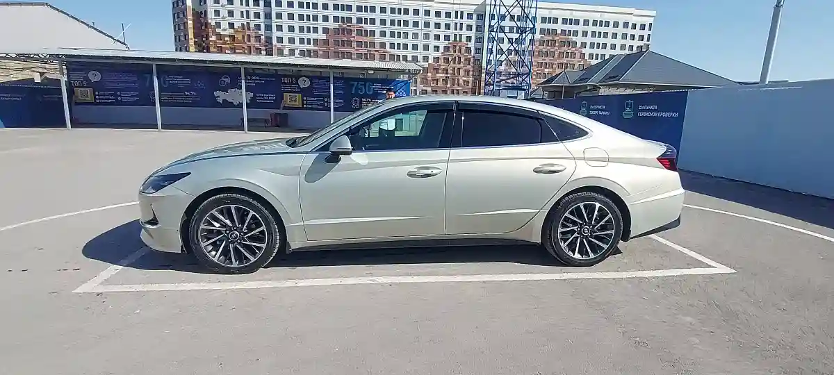 Hyundai Sonata 2021 года за 16 000 000 тг. в Шымкент