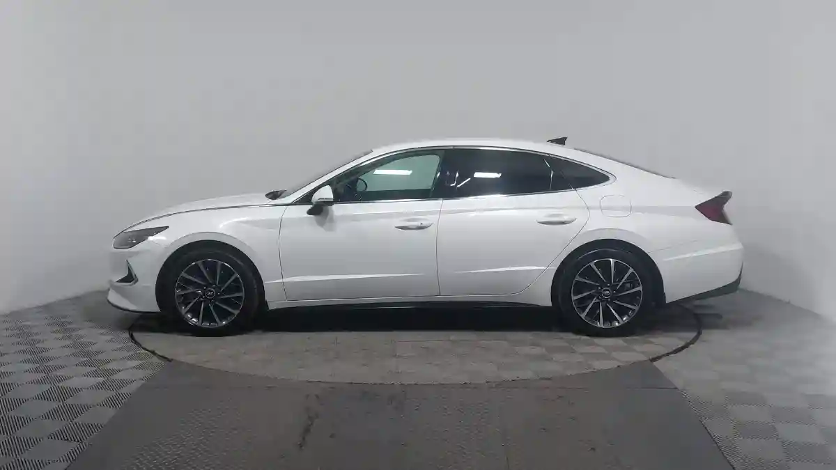 Hyundai Sonata 2021 года за 12 690 000 тг. в Астана