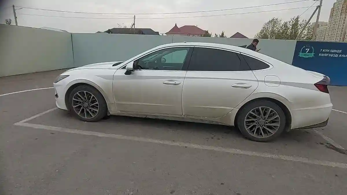 Hyundai Sonata 2021 года за 13 000 000 тг. в Шымкент