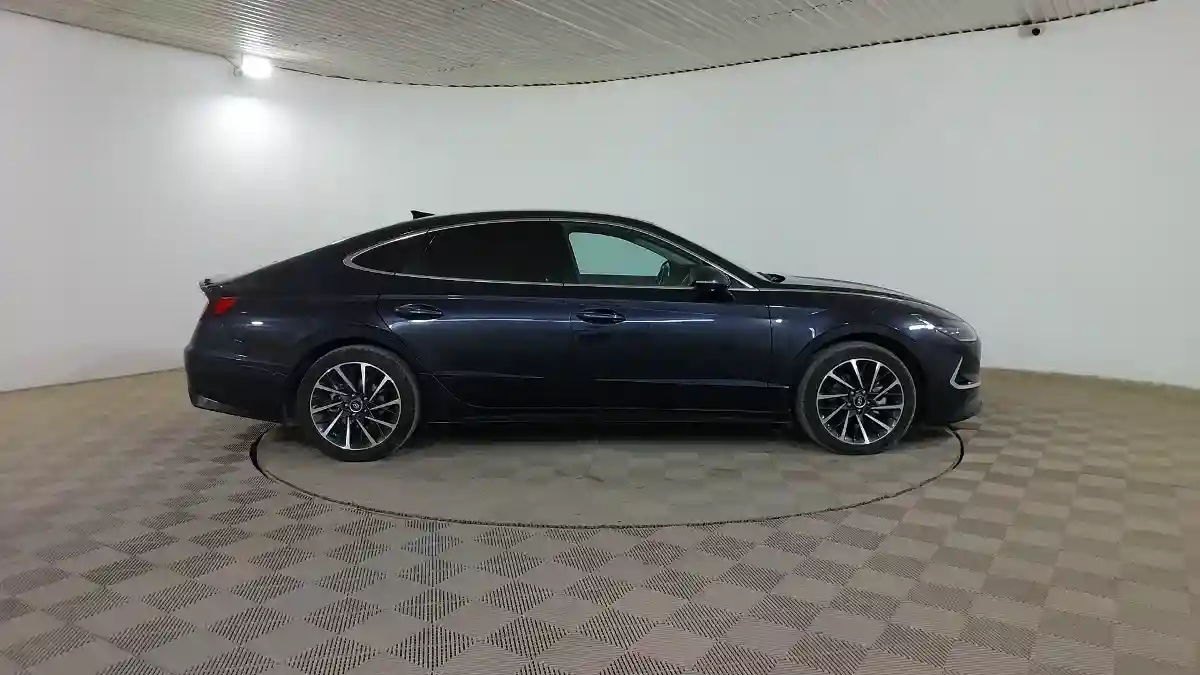 Hyundai Sonata 2021 года за 12 990 000 тг. в Шымкент
