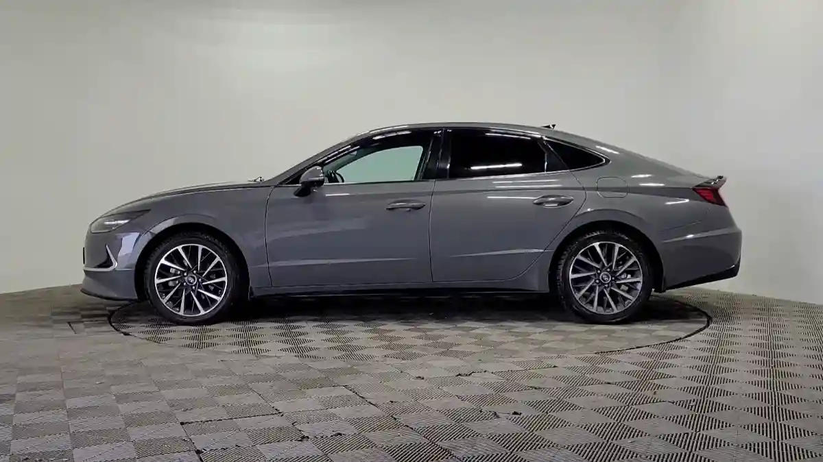 Hyundai Sonata 2022 года за 13 600 000 тг. в Алматы
