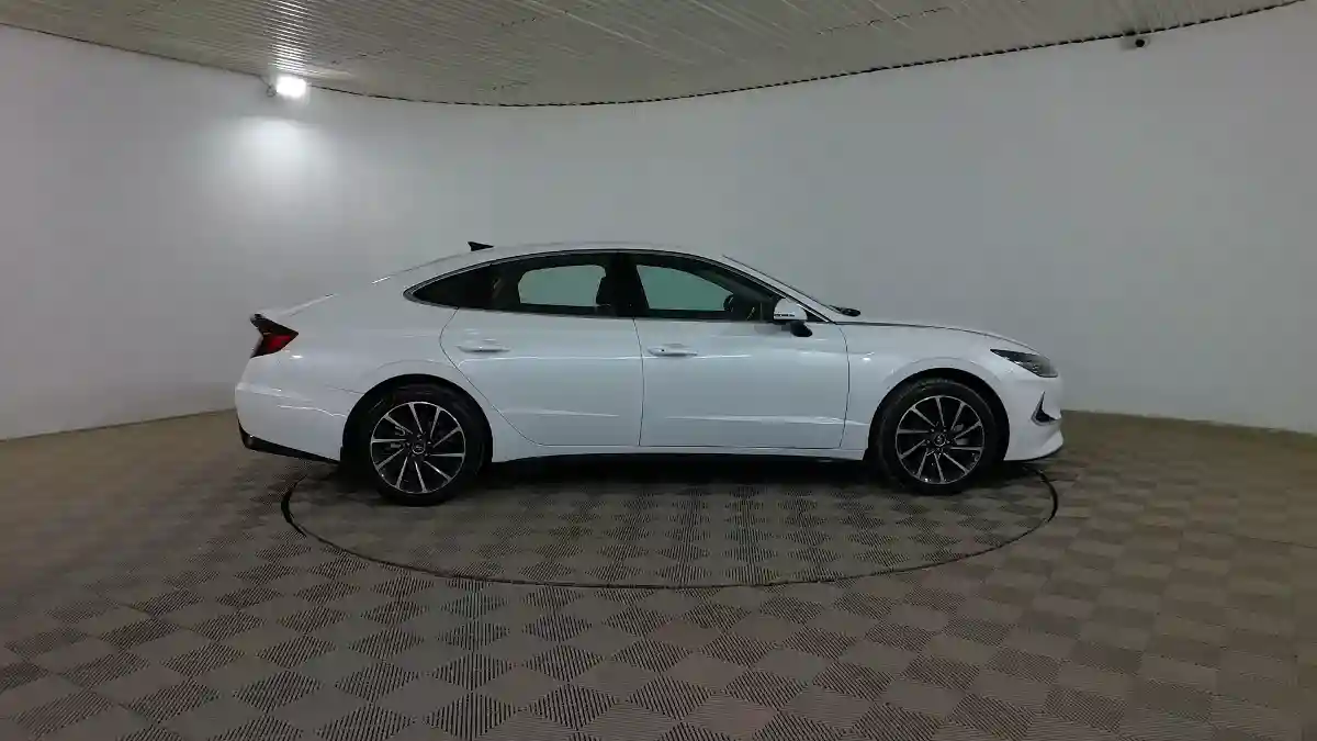Hyundai Sonata 2022 года за 13 790 000 тг. в Шымкент