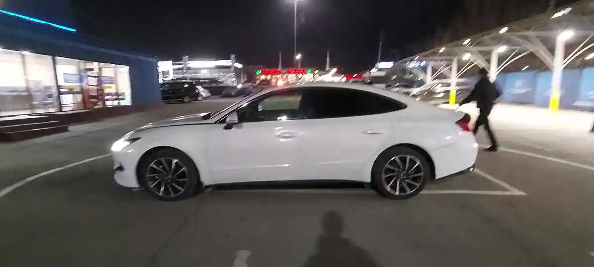 Hyundai Sonata 2022 года за 12 500 000 тг. в Алматы