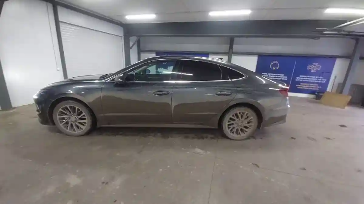 Hyundai Sonata 2023 года за 13 300 000 тг. в Астана