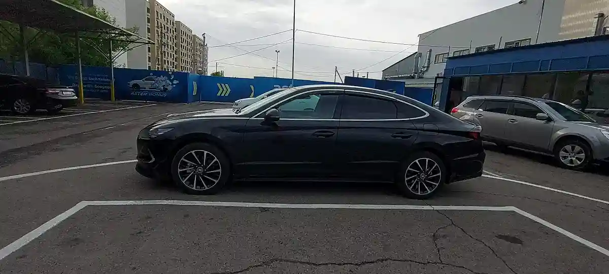 Hyundai Sonata 2023 года за 13 000 000 тг. в Алматы
