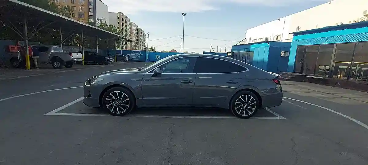 Hyundai Sonata 2023 года за 13 000 000 тг. в Алматы