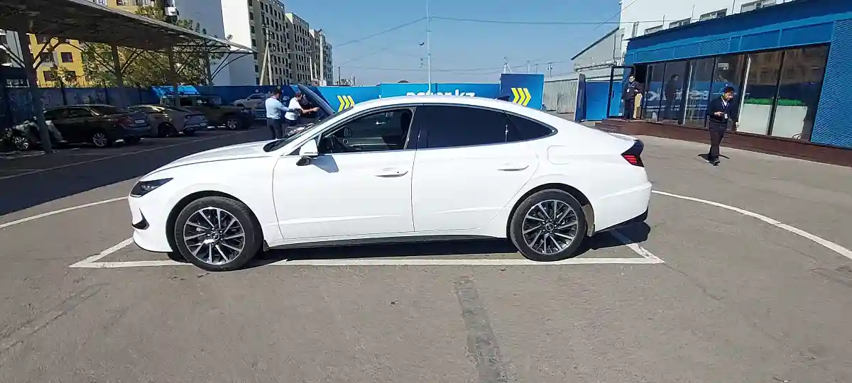 Hyundai Sonata 2023 года за 12 500 000 тг. в Алматы