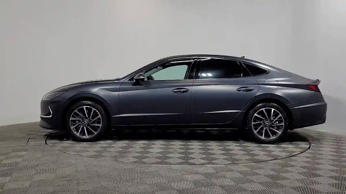 Hyundai Sonata 2023 года за 15 500 000 тг. в Алматы