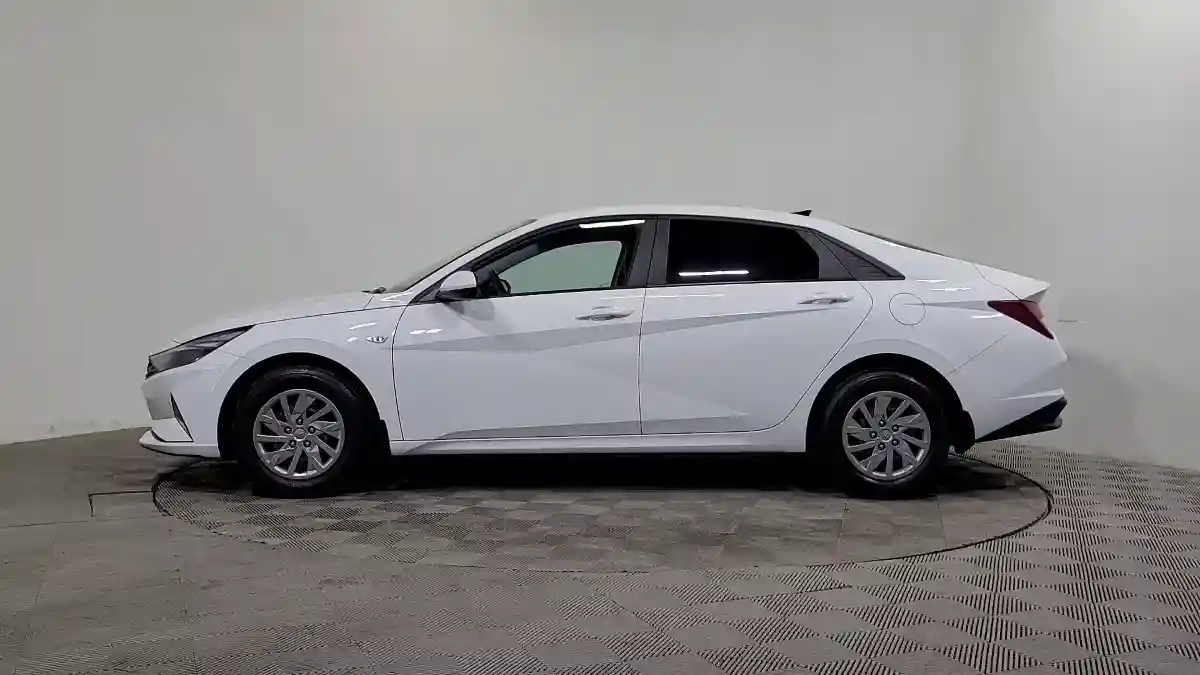 Hyundai Elantra 2022 года за 8 600 000 тг. в Алматы