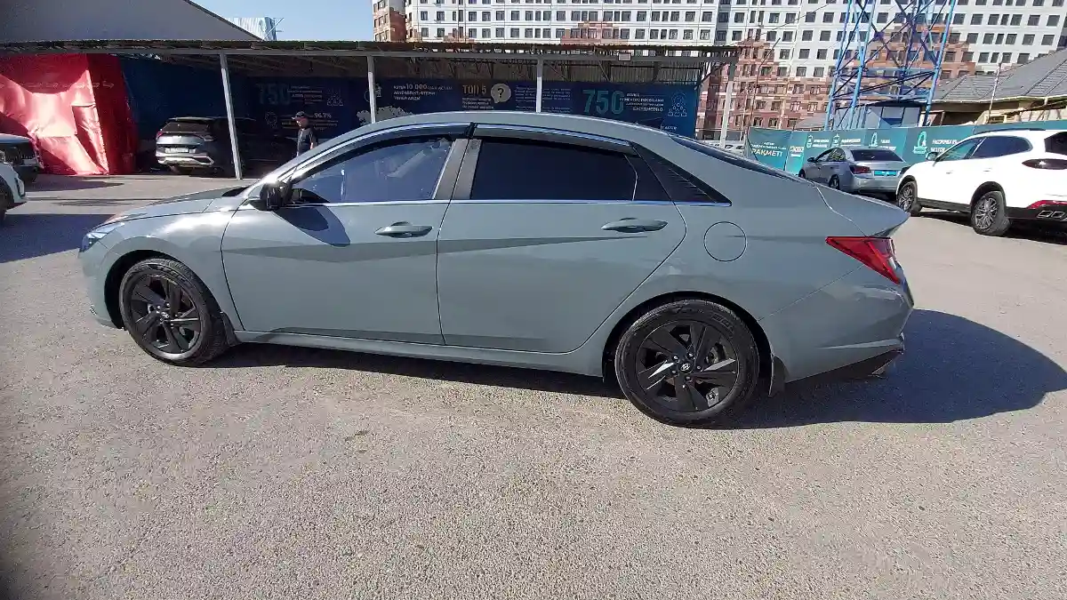 Hyundai Elantra 2020 года за 10 000 000 тг. в Шымкент