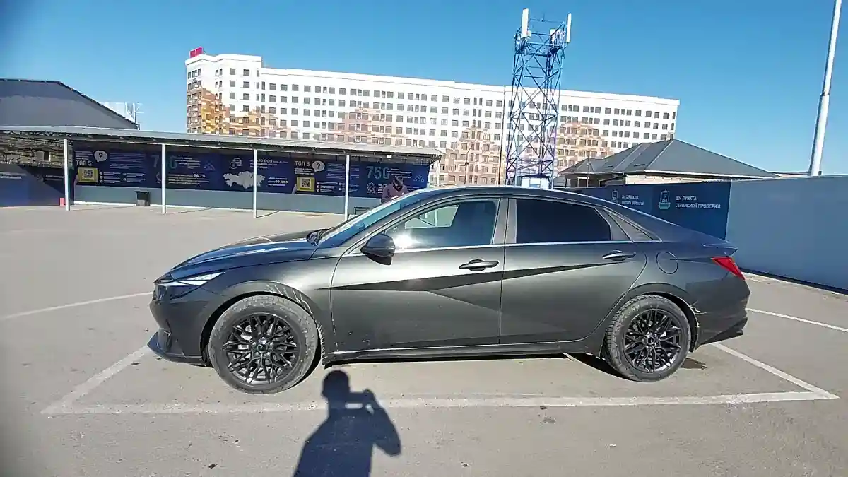 Hyundai Elantra 2020 года за 10 000 000 тг. в Шымкент