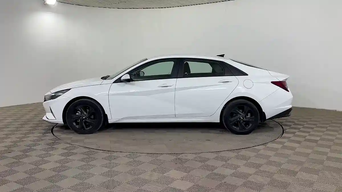 Hyundai Elantra 2020 года за 9 290 000 тг. в Шымкент