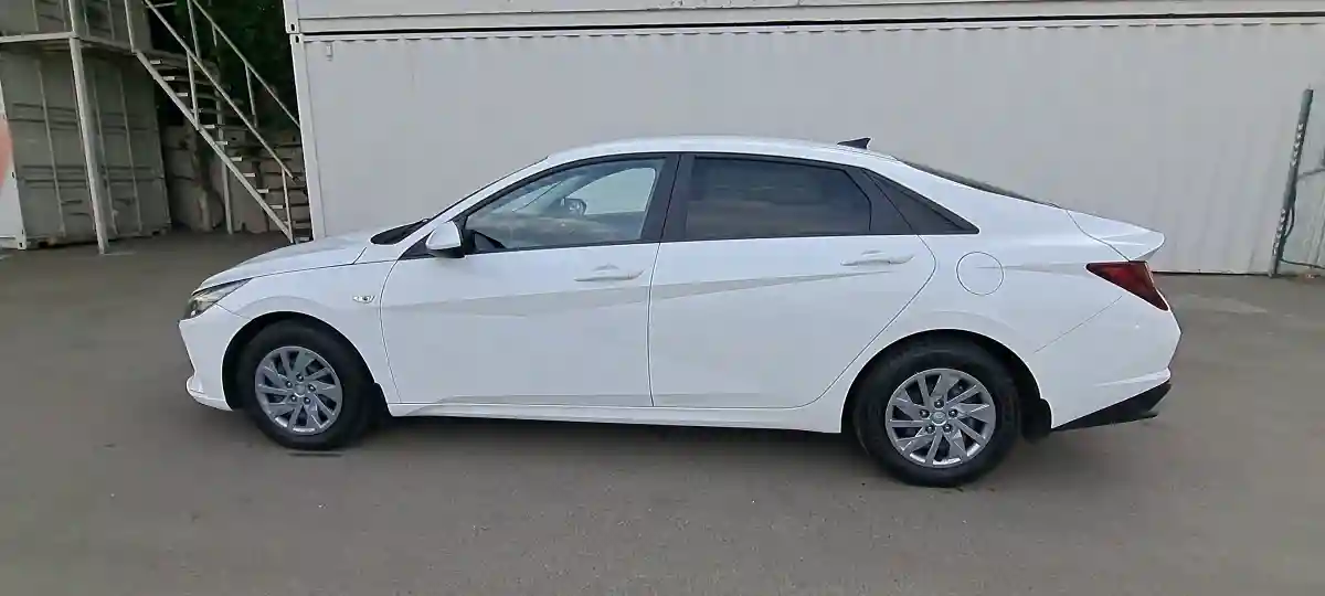 Hyundai Elantra 2021 года за 7 590 000 тг. в Алматы