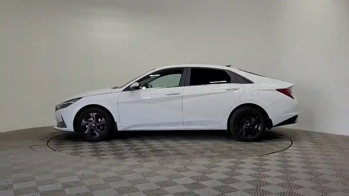 Hyundai Elantra 2021 года за 9 590 000 тг. в Алматы