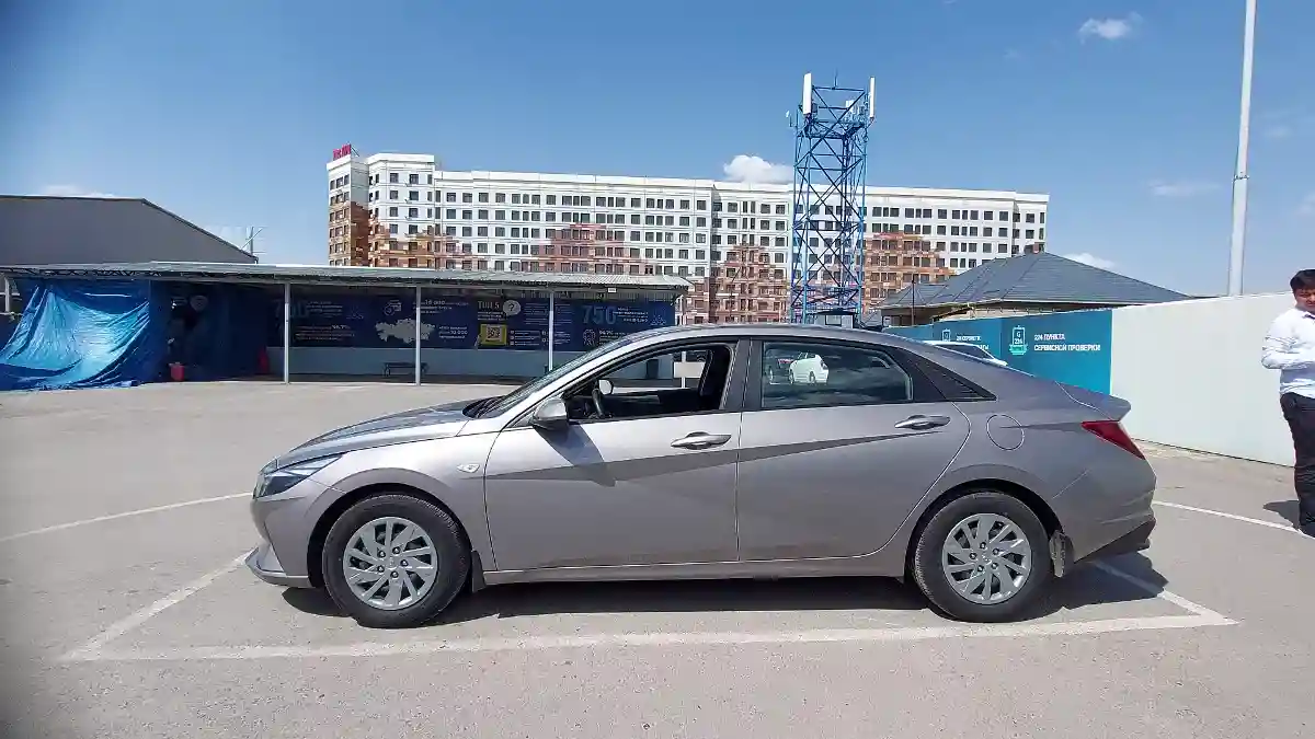 Hyundai Elantra 2021 года за 8 500 000 тг. в Шымкент