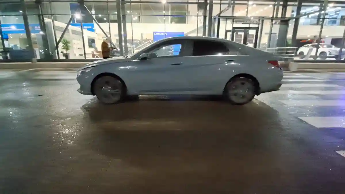 Hyundai Elantra 2021 года за 10 000 000 тг. в Астана