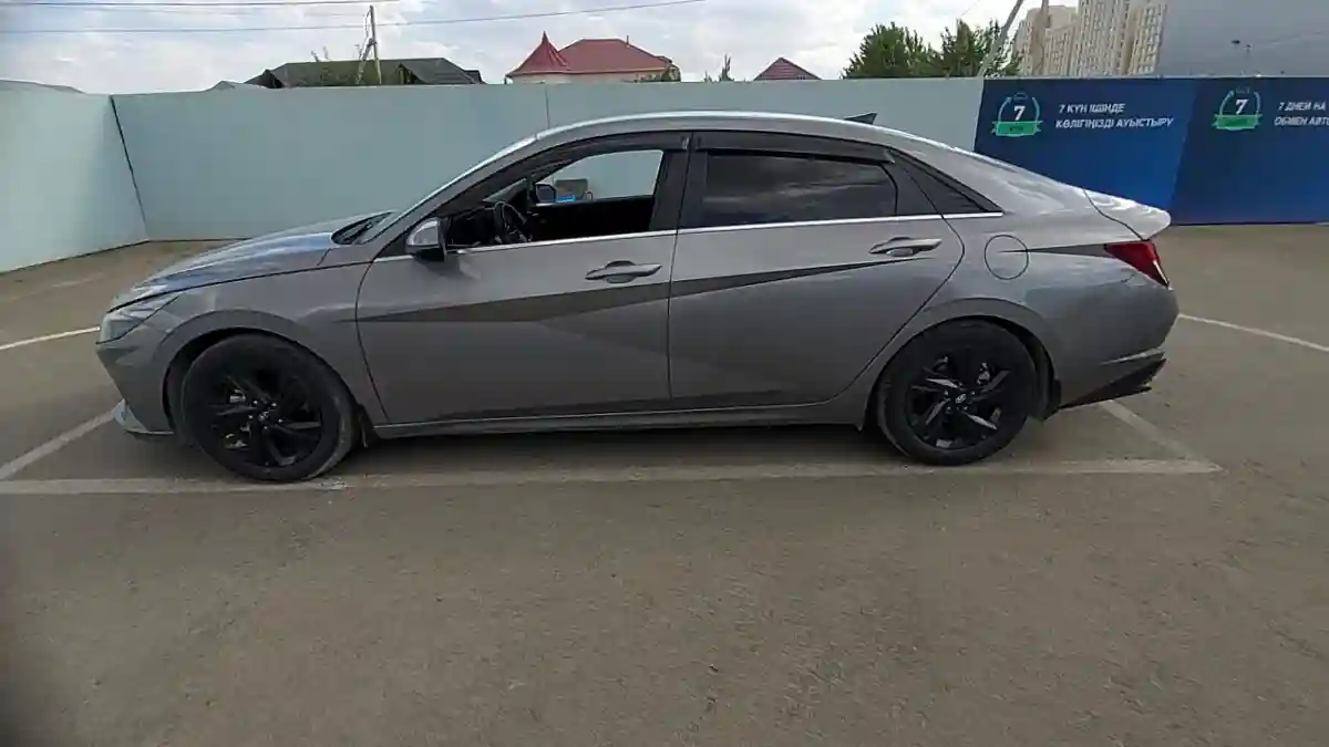 Hyundai Elantra 2021 года за 10 000 000 тг. в Шымкент