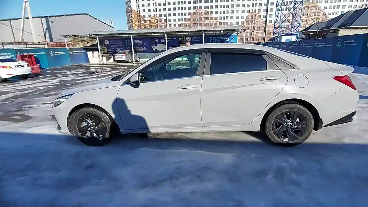 Hyundai Elantra 2021 года за 10 000 000 тг. в Шымкент