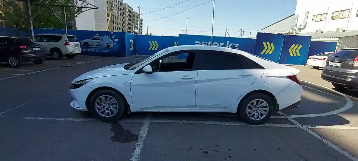Hyundai Elantra 2021 года за 7 500 000 тг. в Алматы
