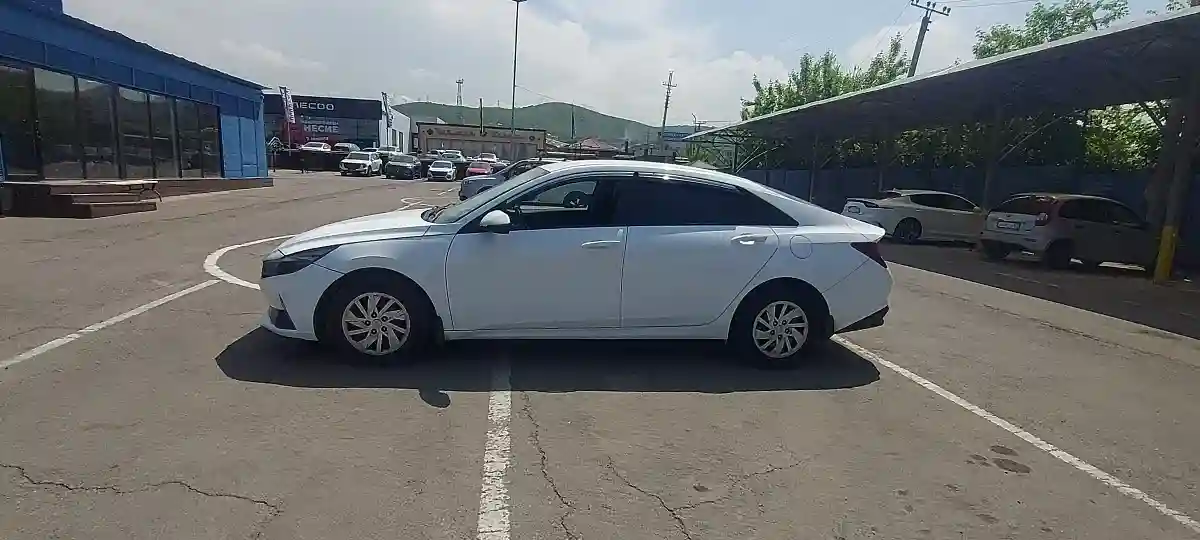 Hyundai Elantra 2021 года за 9 000 000 тг. в Алматы
