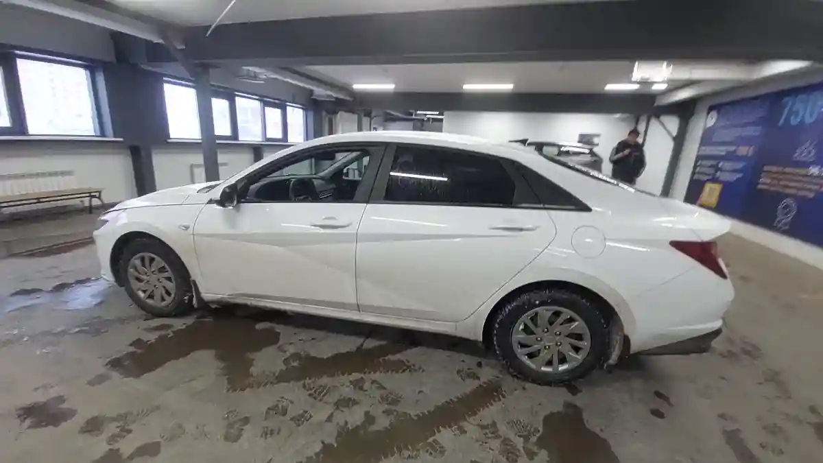 Hyundai Elantra 2021 года за 8 500 000 тг. в Астана
