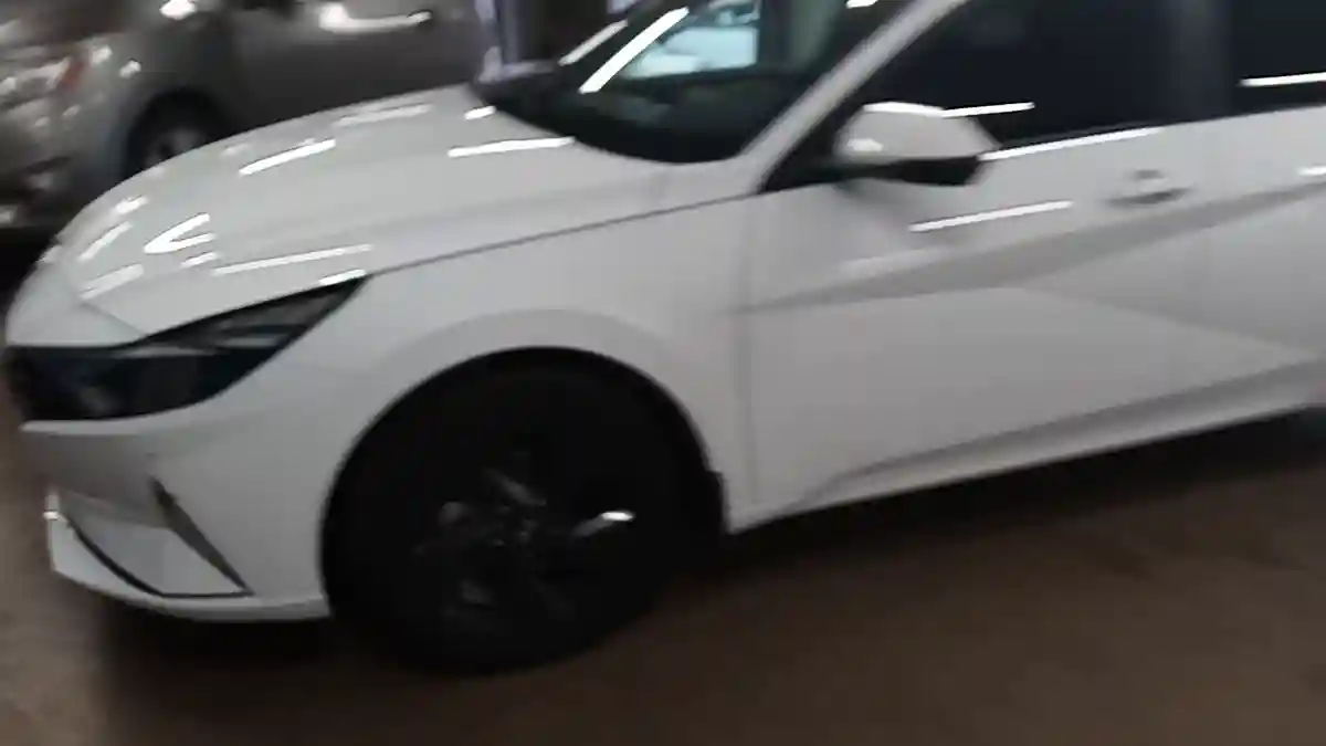 Hyundai Elantra 2021 года за 8 900 000 тг. в Астана