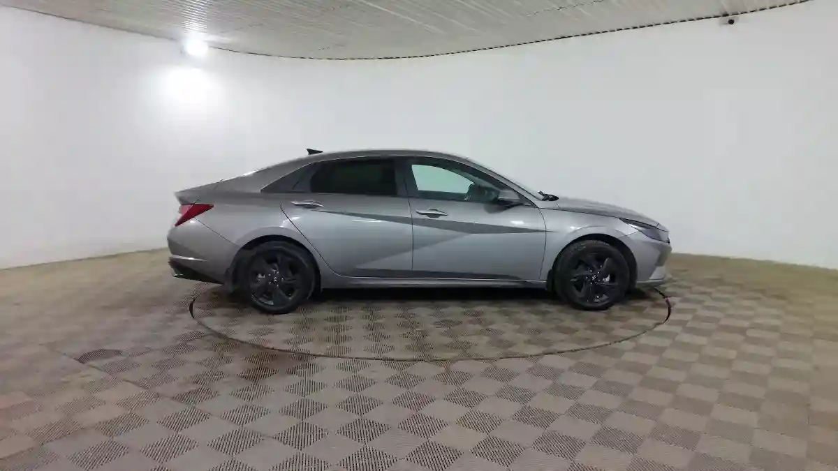 Hyundai Elantra 2021 года за 8 690 000 тг. в Шымкент